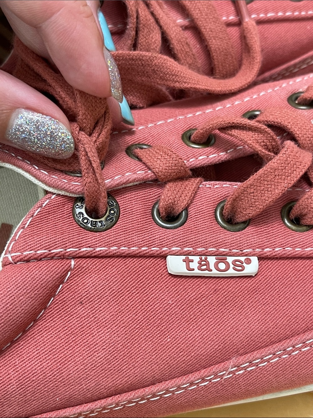Taos Footwear Moc Star Canvas Sneakers Bruschetta Distressed Red Pink Size 9.5 - Picture 6 of 15